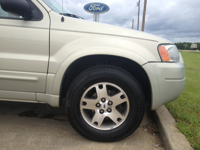 2003 Ford Escape I Limited