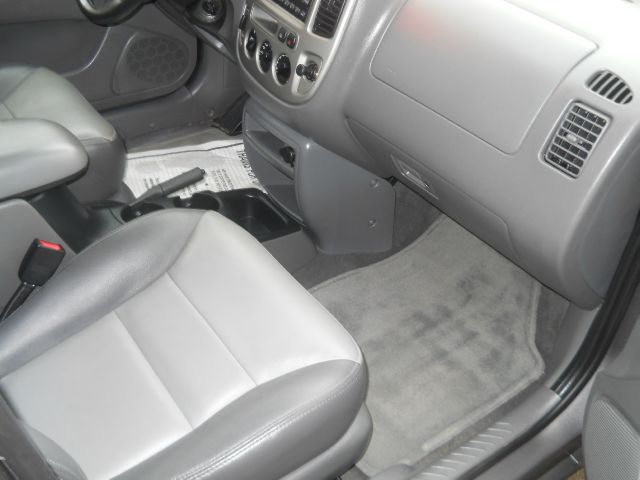 2003 Ford Escape Sxt/4x4