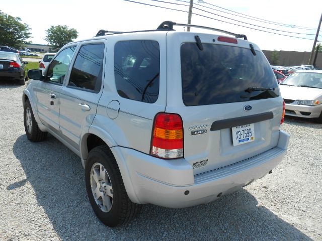 2003 Ford Escape Super