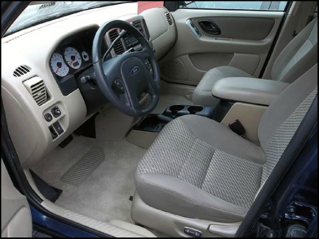 2003 Ford Escape Sxt/4x4
