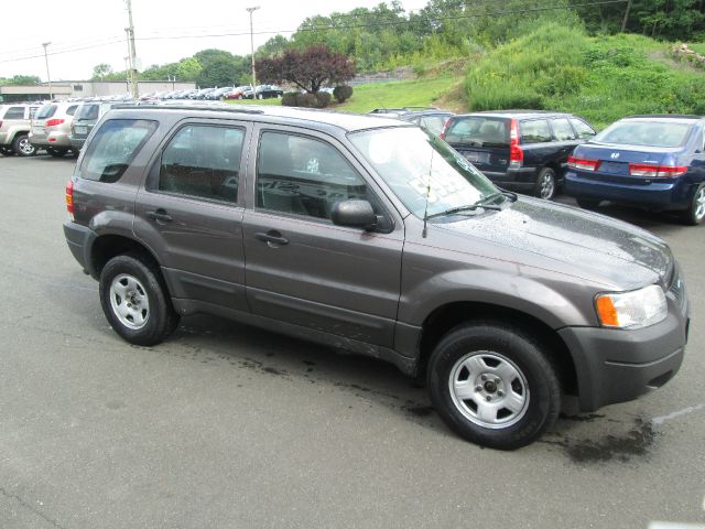 2003 Ford Escape GS 2D Coupe
