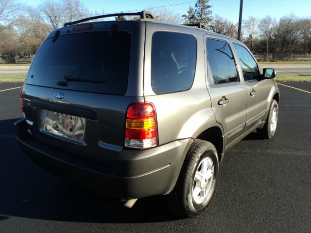 2003 Ford Escape 4dr Sdn 2.4L FWD