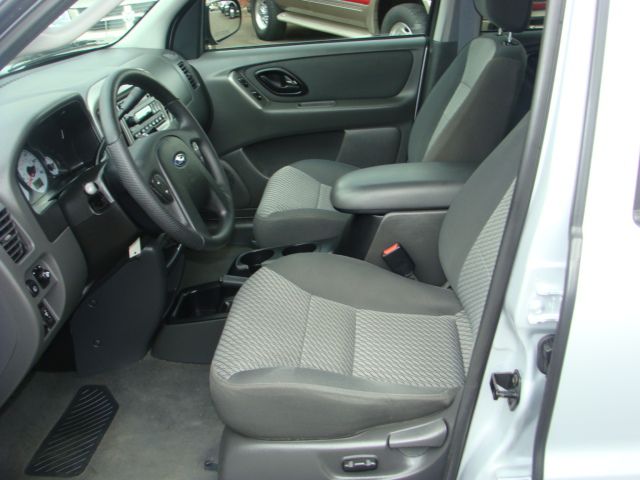 2004 Ford Escape SL 4x4 Regular Cab