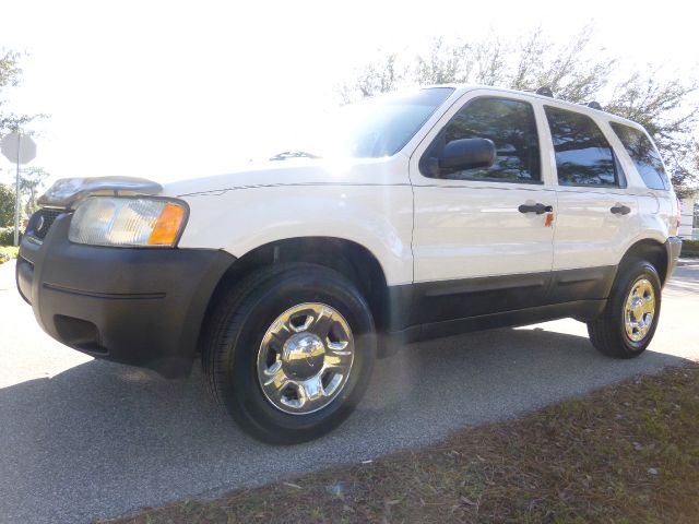 2004 Ford Escape Reg Cab 159.5 WB C5B