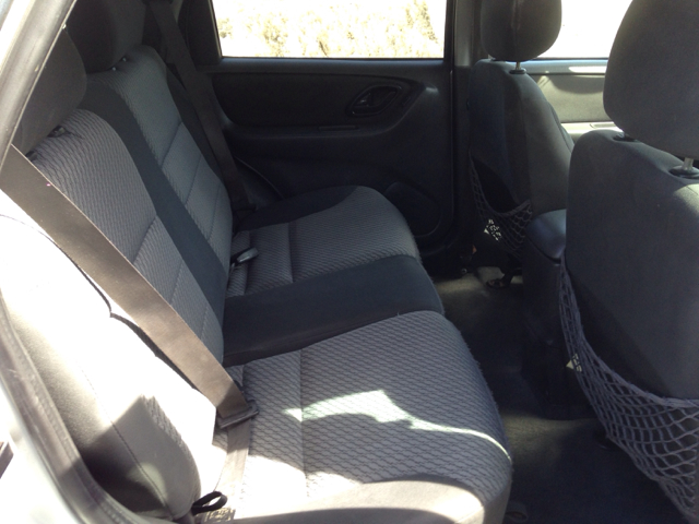 2004 Ford Escape SL 4x4 Regular Cab