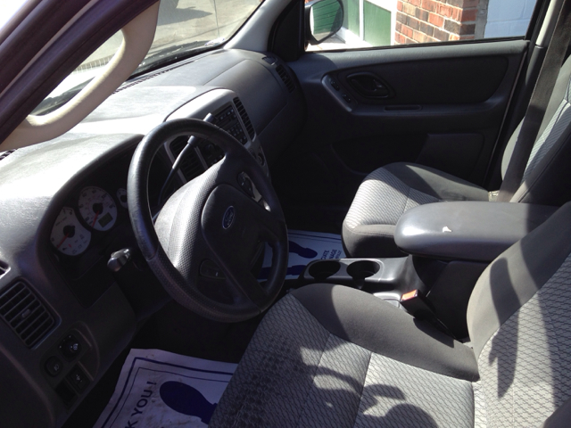 2004 Ford Escape SL 4x4 Regular Cab