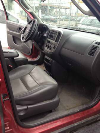 2004 Ford Escape SL 4x4 Regular Cab