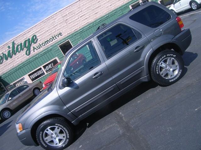 2004 Ford Escape SLT 25