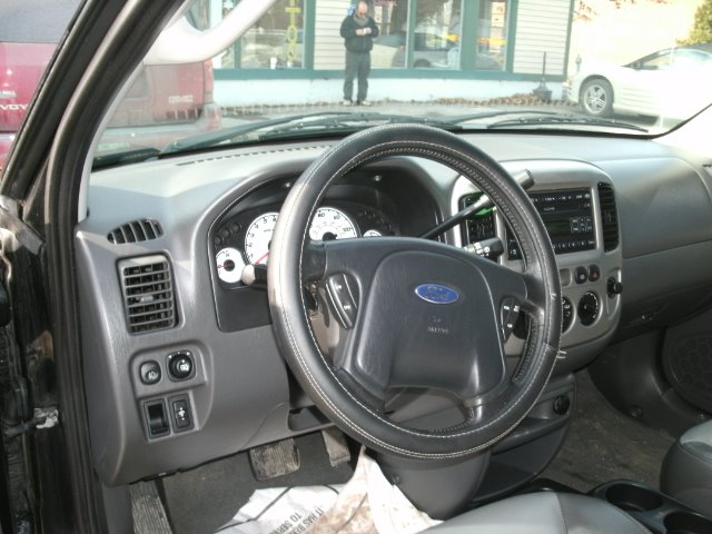 2004 Ford Escape SL 4x4 Regular Cab