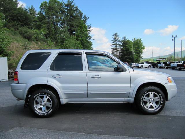 2004 Ford Escape 4DR