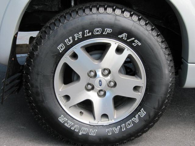 2004 Ford Escape 4DR