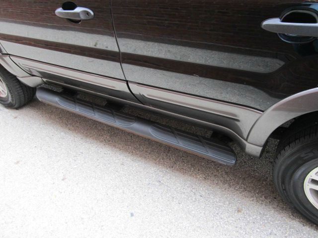 2004 Ford Escape ESi