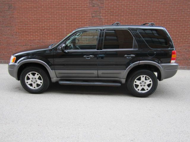 2004 Ford Escape ESi