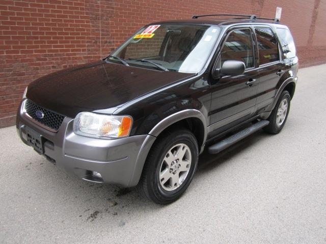 2004 Ford Escape ESi