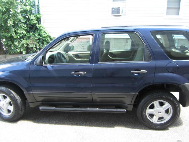 2004 Ford Escape Reg Cab 159.5 WB C5B