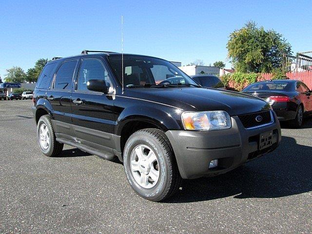 2004 Ford Escape ESi