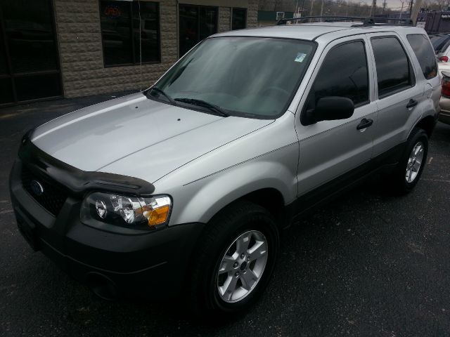 2004 Ford Escape SL 4x4 Regular Cab