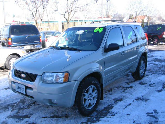 2004 Ford Escape Super