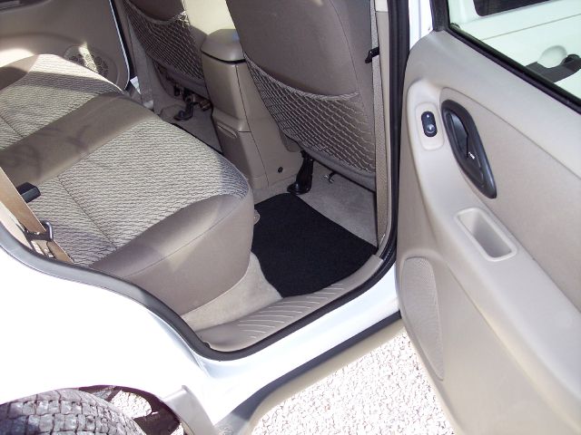 2004 Ford Escape SL 4x4 Regular Cab