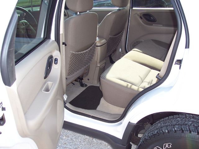 2004 Ford Escape SL 4x4 Regular Cab