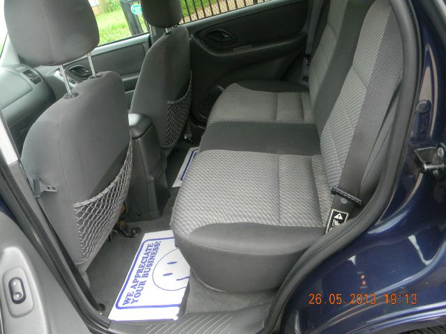 2004 Ford Escape SL 4x4 Regular Cab