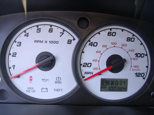 2004 Ford Escape ESi