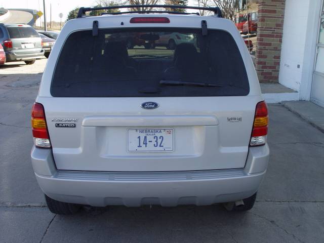 2004 Ford Escape SLT 25