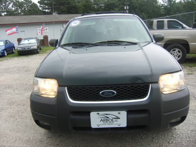 2004 Ford Escape ESi
