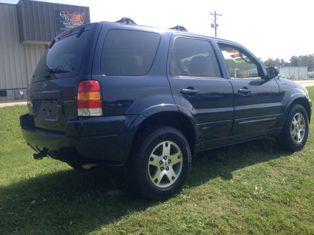 2004 Ford Escape Super