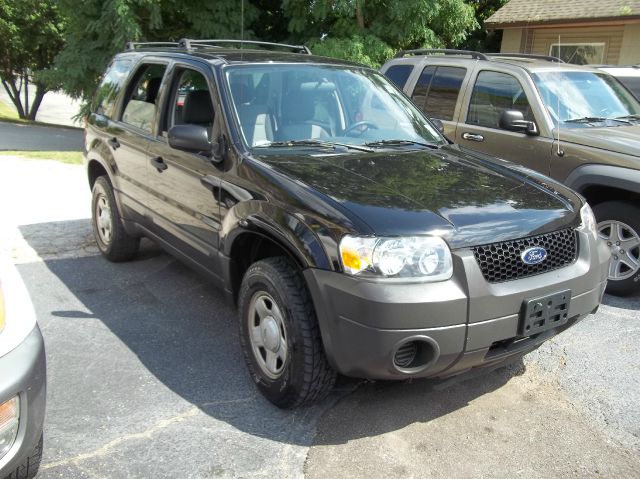 2005 Ford Escape Unknown