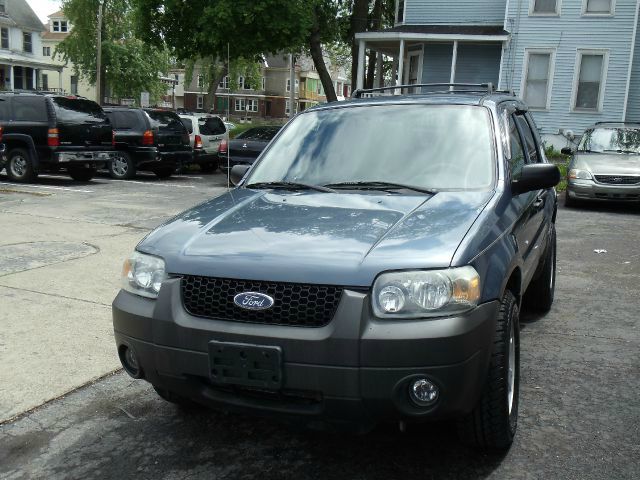 2005 Ford Escape 4x4 Coupe