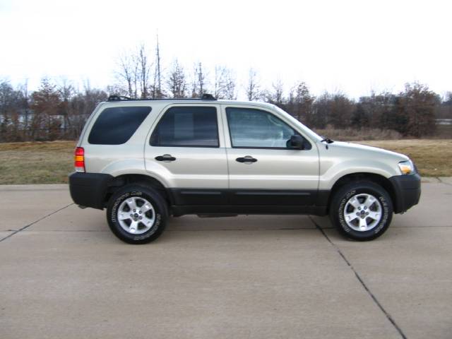 2005 Ford Escape Arc
