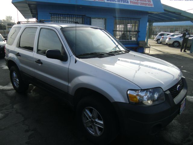 2005 Ford Escape Reg Cab 159.5 WB C5B