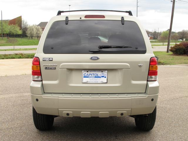 2005 Ford Escape Unknown