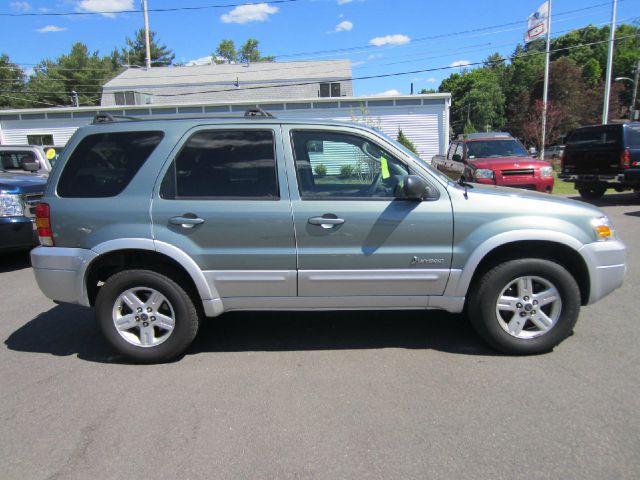 2005 Ford Escape X Hardtop
