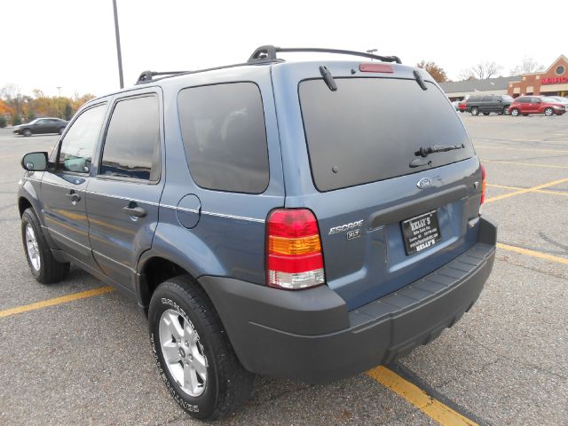 2005 Ford Escape SL 4x4 Regular Cab