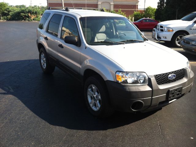 2005 Ford Escape SL 4x4 Regular Cab