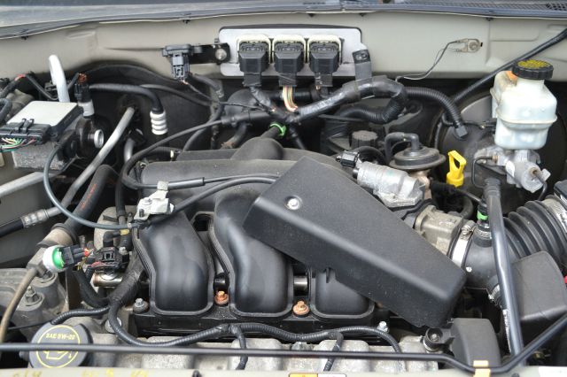 2005 Ford Escape Super