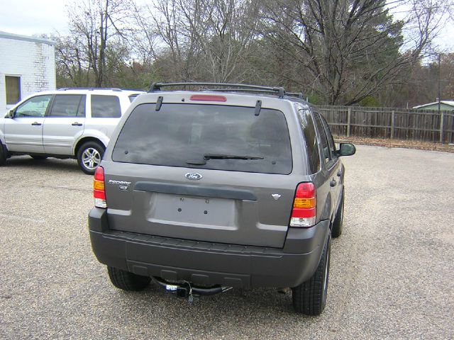 2005 Ford Escape SL 4x4 Regular Cab