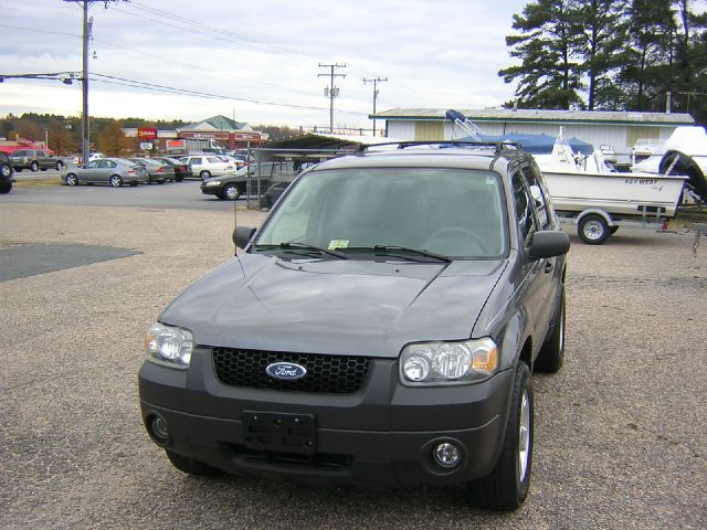 2005 Ford Escape SL 4x4 Regular Cab
