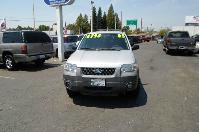 2005 Ford Escape SL 4x4 Regular Cab