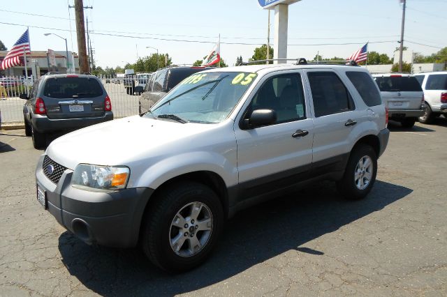 2005 Ford Escape SL 4x4 Regular Cab