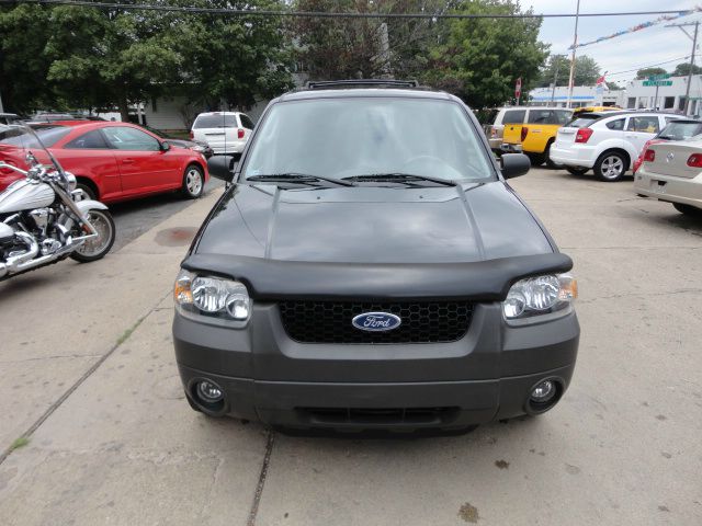 2005 Ford Escape Unknown