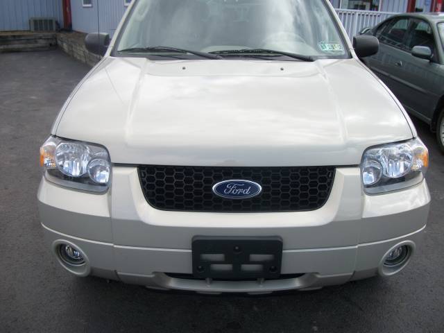 2005 Ford Escape SLT 25