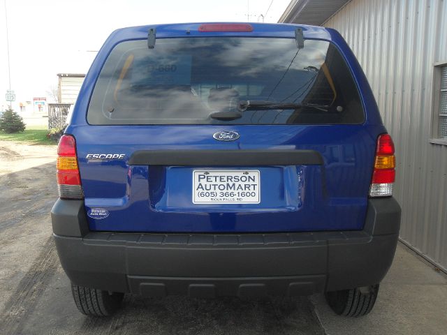 2005 Ford Escape Reg Cab 159.5 WB C5B