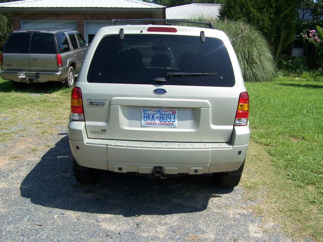 2005 Ford Escape Super