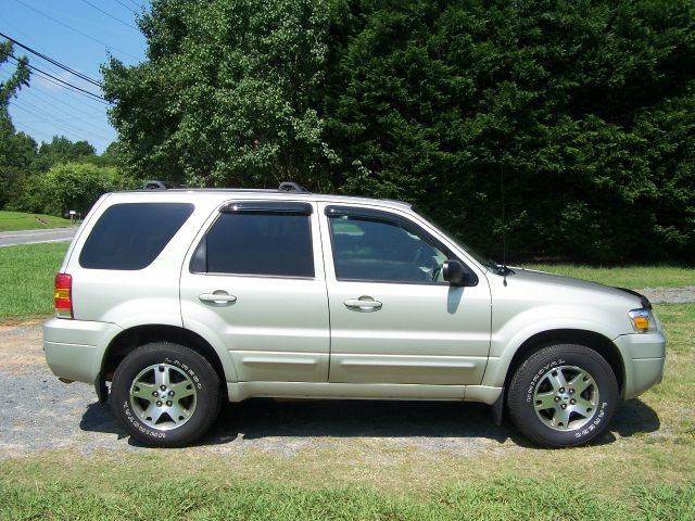 2005 Ford Escape Super