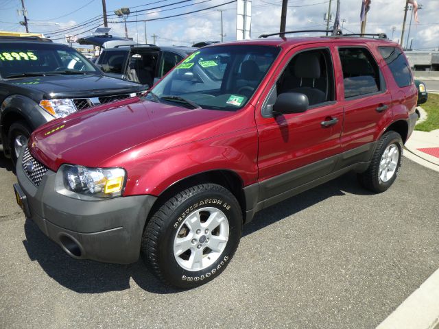 2005 Ford Escape SL 4x4 Regular Cab
