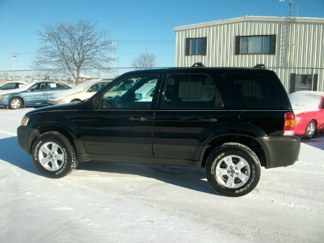 2005 Ford Escape SL 4x4 Regular Cab