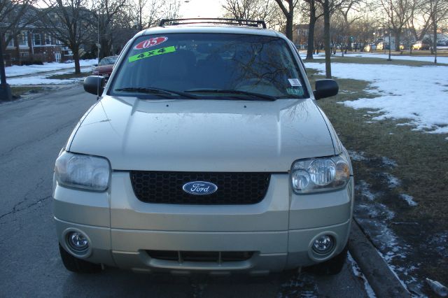 2005 Ford Escape Super